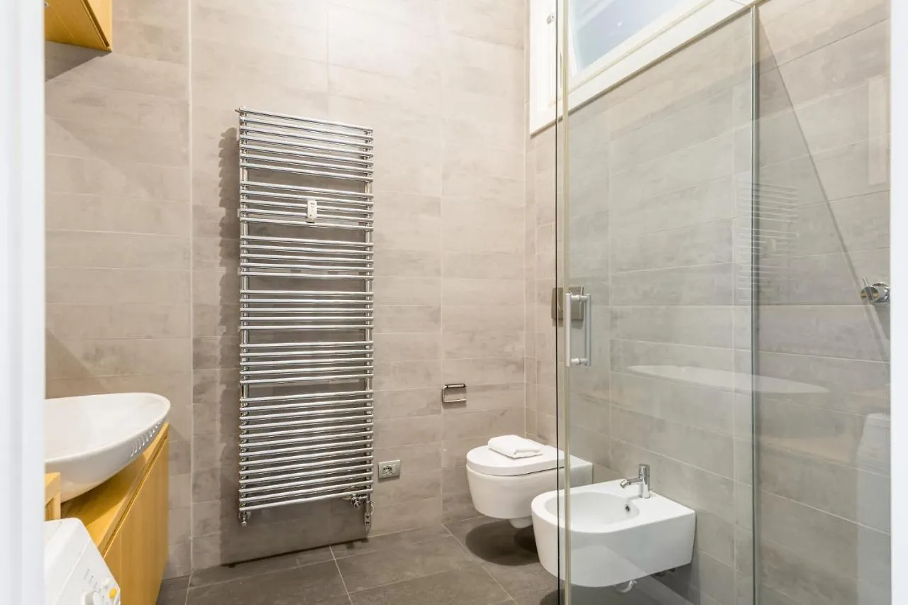 Easylife - Elegante Dimora Due Passi Dal Duomo Appartement Milaan