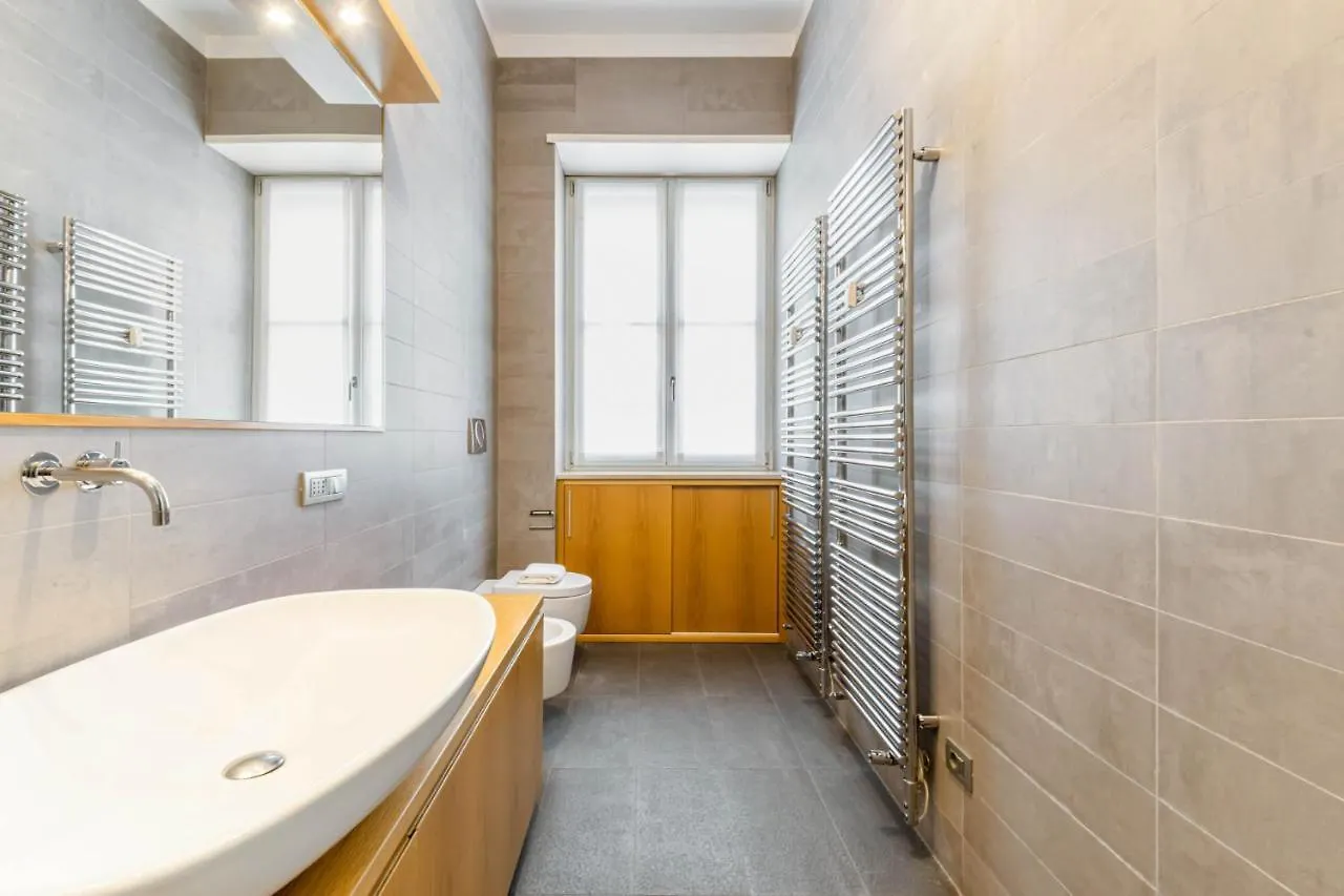 Apartament Easylife - Elegante Dimora Due Passi Dal Duomo Mediolan